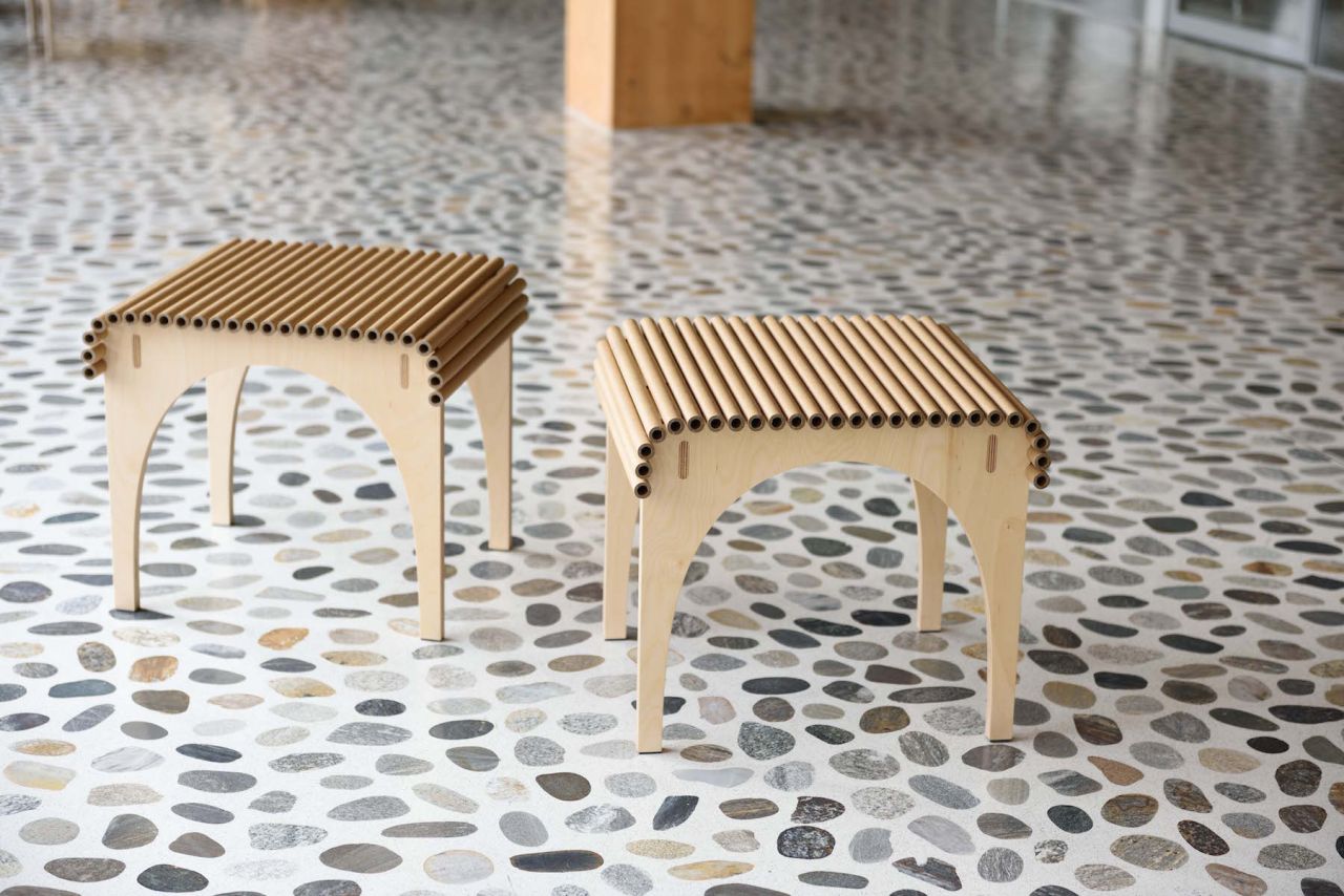 Carta Stool